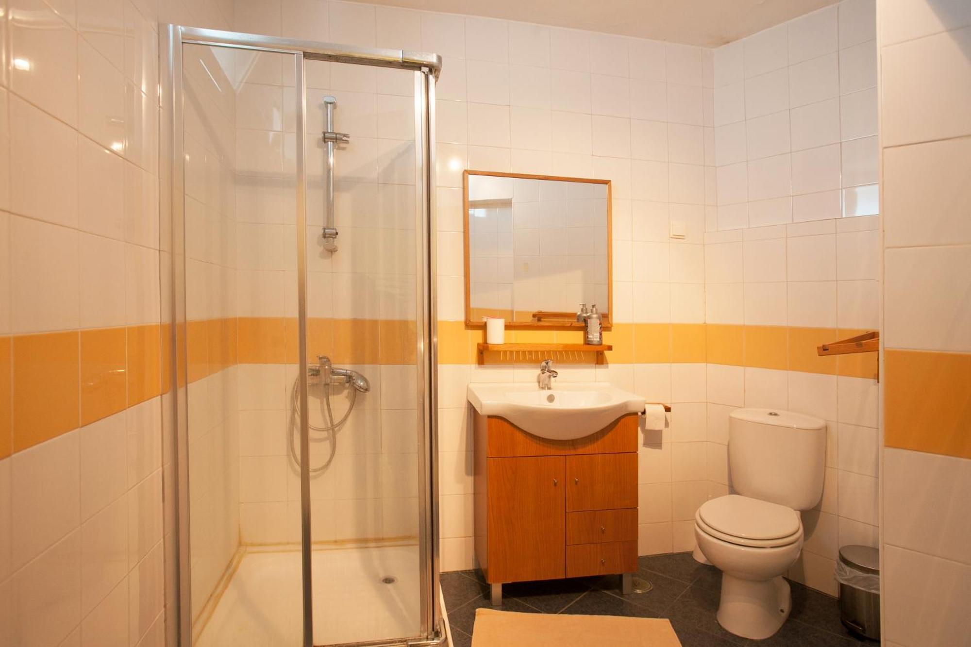 Posto Letto in Dormitorio per 6 Persone
